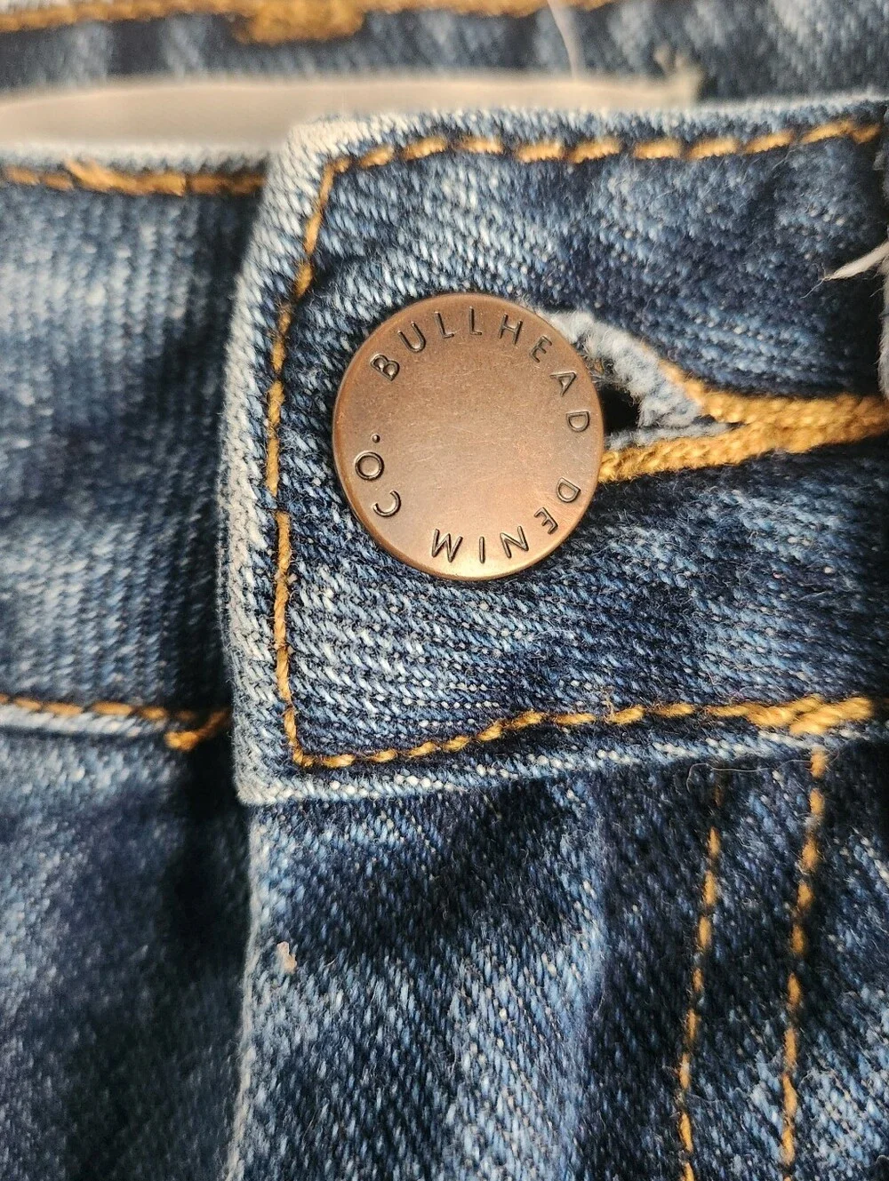 Bullhead Denim Co. Women's Mom Shorts 23 00 Blue Medium Wash High Rise Cuffed